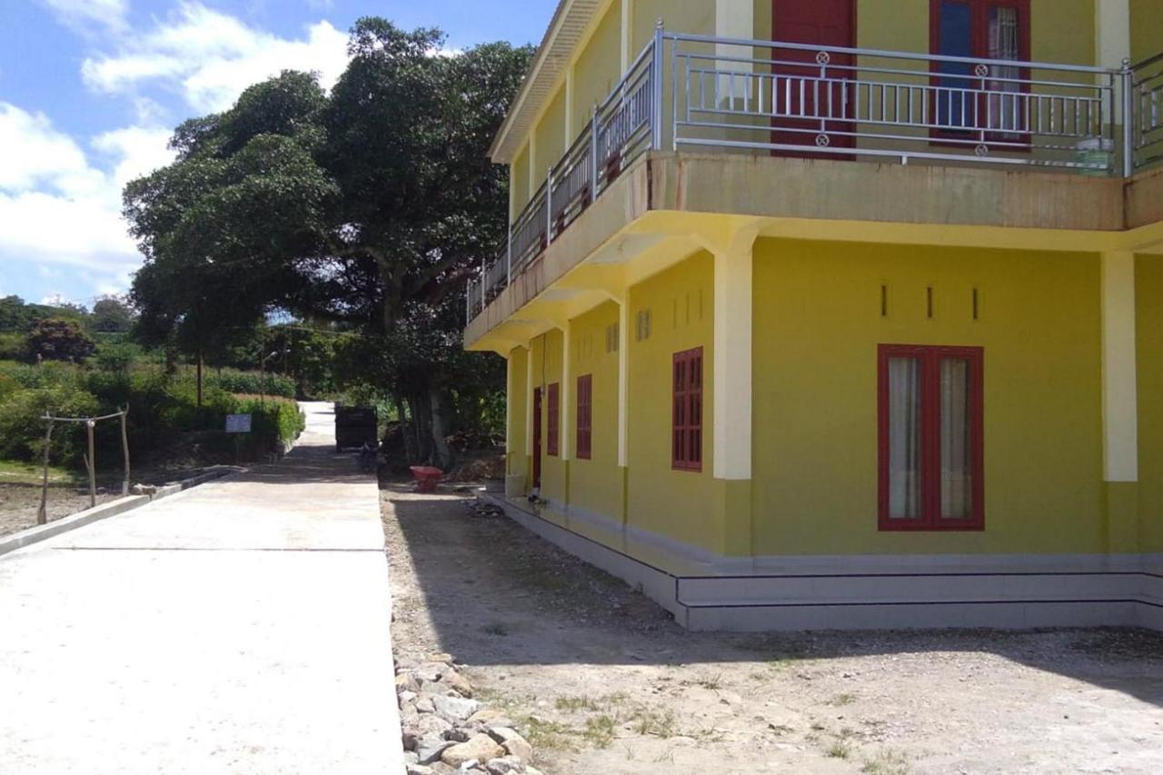 Hotel Anugrah Situngkir 3 Near Creative Hub Pangururan Samosir Redpartner Sinapuran Exteriér fotografie